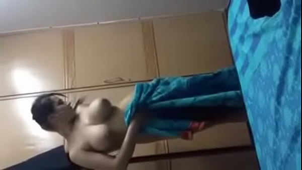Bhabhi Basah Usai Mandi