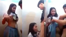 Masih Smp, Ngentot Liar Di Kamar Mandi, Sampai Basah Kuyup