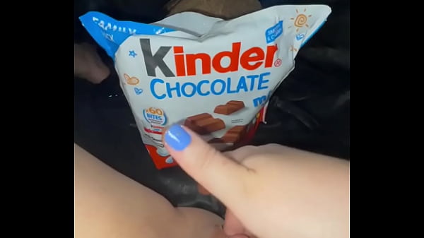 Gue Lagi Ngocok Pakai Coklat Di Memek Perawan 18 Tahun Arab, Pengen Kontol Gede Amerika Sekarang Juga.
