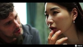 Cewek Kpop Asia Imut Ngecesin Precum, Cewek Jepang Muka Beku Di Entot Muka.