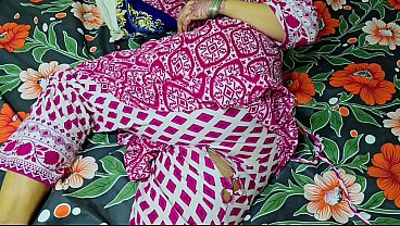 Ibu Tiri Celananya Sobek, Kontol Anak Tiri Masuk Memeknya Sampai Ngentot Pantat Bulat
