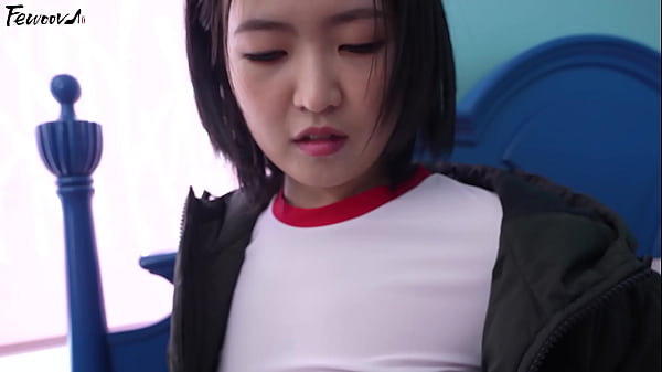 Korea – Goyang Seksi Pacar Dengan Stoking Hitam Yang Menggoda