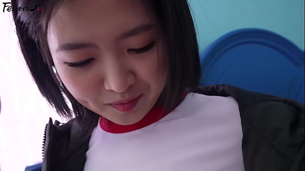 Korea – Goyang Seksi Pacar Dengan Stoking Hitam Yang Menggoda