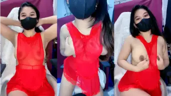 Aoraa Live Tanpa Daleman, Pamer Tubuh Sampai Basah Kena Nikmat