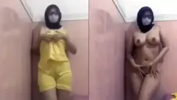 Jilbab Kuning Bugil, Bodi Mulus Bikin Ngaceng