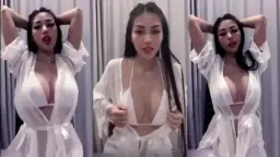 Miss Lulu Toge Bulat Basah, Bikin Ngiler Liat Gerakan-gerakan Seksi Itu.