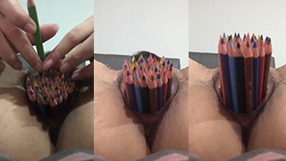 Tempat Pensil? Bukan, Ini Tempat Buat Nyimpan Kontol Lo Yang Udah Lemes Abis Dimainin Sama Bibir Dan Jari-jari Mesum Gue.