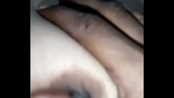 Hiru Si Bhabhi Bikin Ngilu, Pengen Digebukin Sampai Minta Ampun.