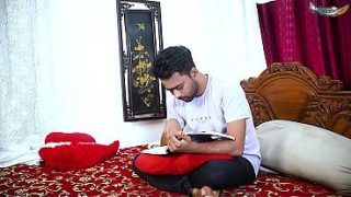 Ibu Tiri Montok Besar Ngentot Keras Sama Anak Tiri Pas Sepi Di Rumah Full Film (suara Hindi)