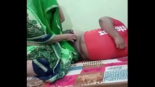 Desi Pasutri India Lagi Ngewe Panas Di Kamar, Crot Di Mana-mana