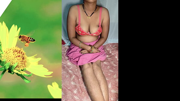Desi Istri Rumah Tangga Seksi, Tembusin Memeknya Keras