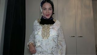 Pov – Ngewein Adik Tiri Muslimah Berhijab, Romantis Tapi Mesum Banget