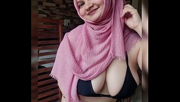 Twerk Montase Pantat Hijabku Yang Bikin Makin Pengen