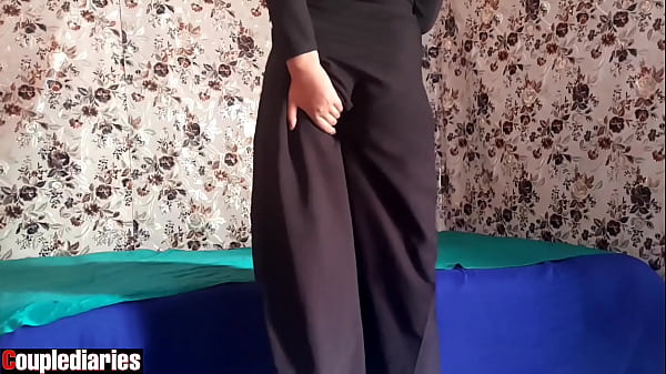 Istri Arab Berhijab Lagi Sange, Langsung Telepon Selingkuhannya