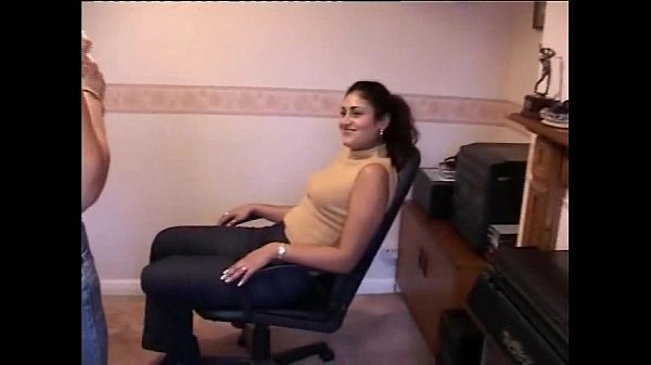 Bule Inggris Lisa Dan Gadis India Malvina, Jilat Memek Bareng Sampai Basah #3