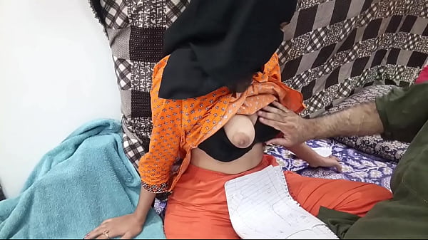 Gadis Pelajar Pakistan Berhijab Digarap Habis-habisan Sama Guru Les Pribadinya