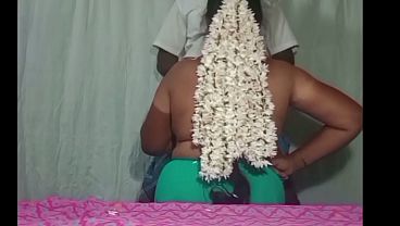 Desi Tamil Istri Rumahan Seksi, Ngewe Di Rumah