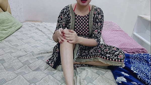 Kakak Tiri Ku Sendirian Di Kamar, Aku Pun Masuk Dan Mainin Memek Sambil Ngelonin Badan Di Malam Hari.