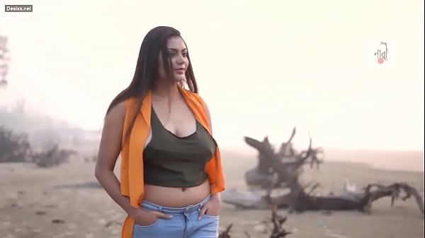 Foto Syur Desi Cewek Seksi Lagi Pose Nikmat