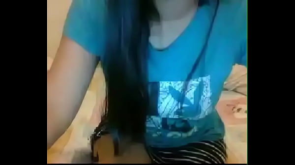 Ngentot Bareng Cewek Indo Seksi Di Camfrog, Makin Lama Makin Basah.