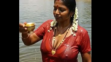 Desi Bhabhi Ai, Bikin Lo Makin Panas, Siap Dimainin Kapan Aja.