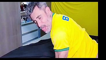 Arab Nyolor Ke Brasil, Ngentotin Bokong Si Papa Brasil Sampe Kemelek (cuplikan)