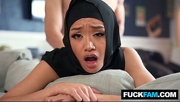Hijabi Diajakin Makan Budaya Amerika, Jade Kimiko Sama Parker Ambrose Makin Panas