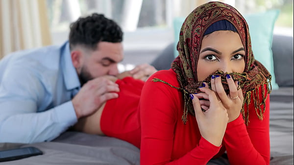 Step-bokep Mau Ngajarin Adik Tiri Berhijab Beberapa Trik Hot Sebelum Dia Nikah – Hijab Nafsu