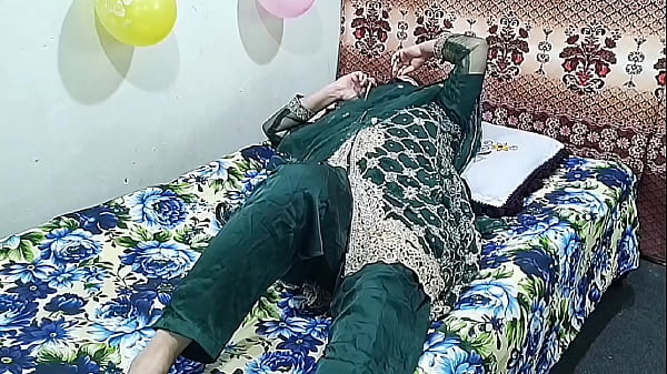 Seorang Bibi India Panggil Bocah Muda, Langsung Digebukin Habis-habisan, Suara Hindi Panas Bikin Makin Liar.