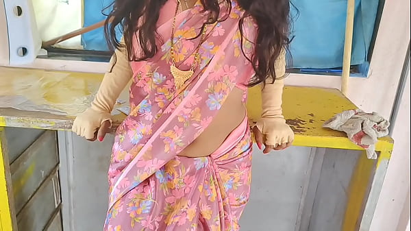কামওয়ালি বাই আর মালিকের চুদাচুদি