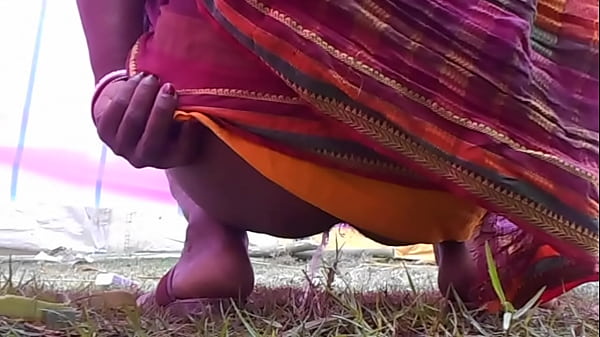 Desi Bulu Becek Ngeces Sambil Ngocok