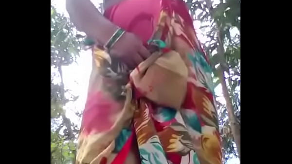 Bhabhi Desi Roshni Lagi Pamer Barang Basahnya, Bikin Ngilu