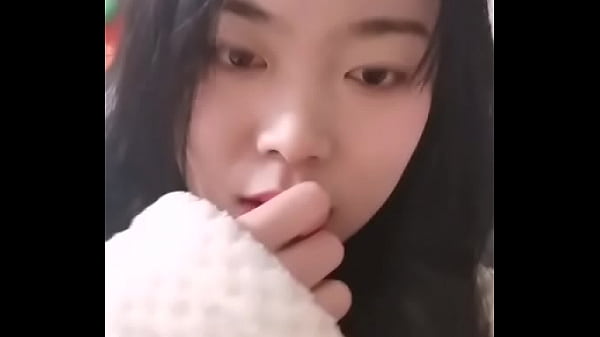 Gadis China Yang Imut, Siap Dimanjain Dan Digoda.