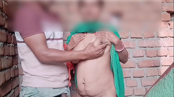 Desi Cewek Cantik Digenjot Sampai Meringis