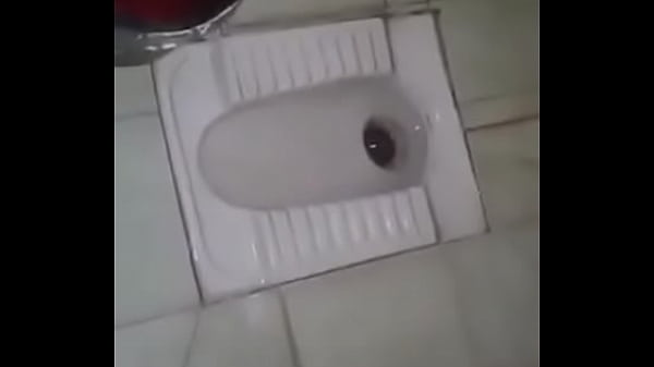 Desi Pasangan Lagi Ngaceng Di Toilet, Siap Main Basah-basahan