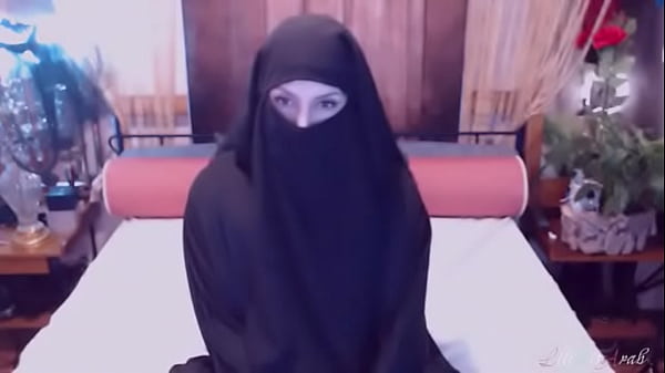 Guru Ngentot Digebukin Pelacur Arab