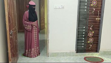 Aku Ngewe Adik Tiri Karena Dia Main Game Terus.