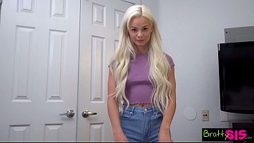 Si Blonde Nakal Elsa Jean: “kasih Duit Lu, Gua Hisap Kontol Lu Sampe Kering”